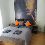 Adam Apartamento