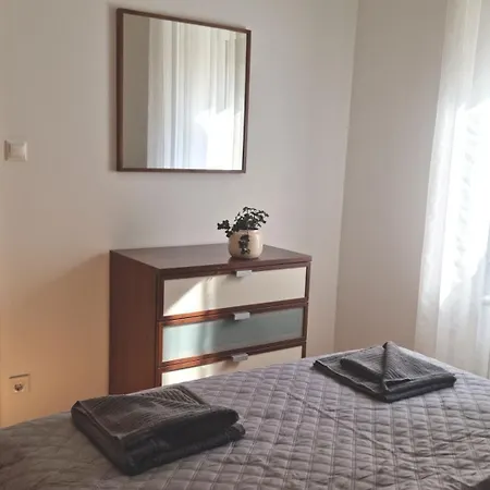 Adam Apartment *